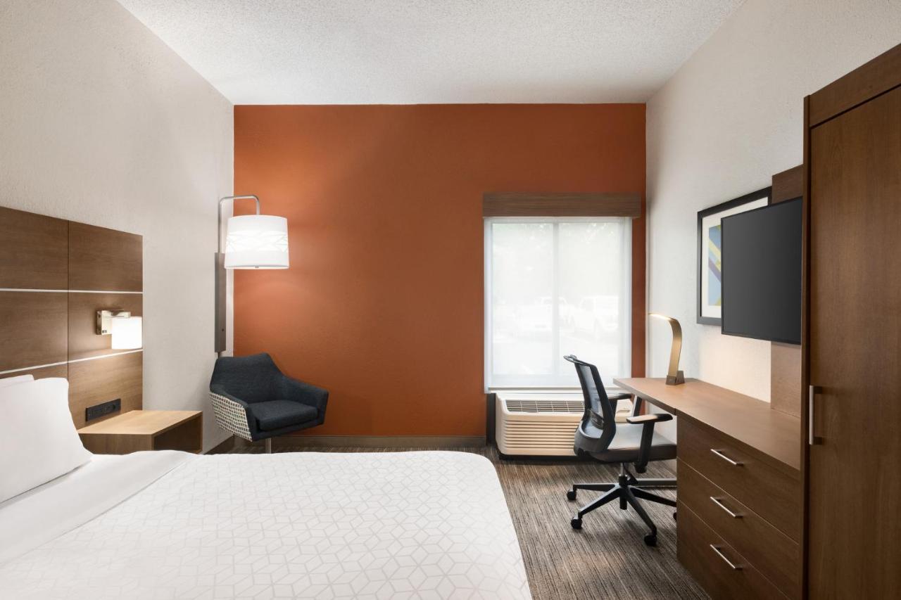 Holiday Inn Express Vero Beach-West I-95 By Ihg Buitenkant foto