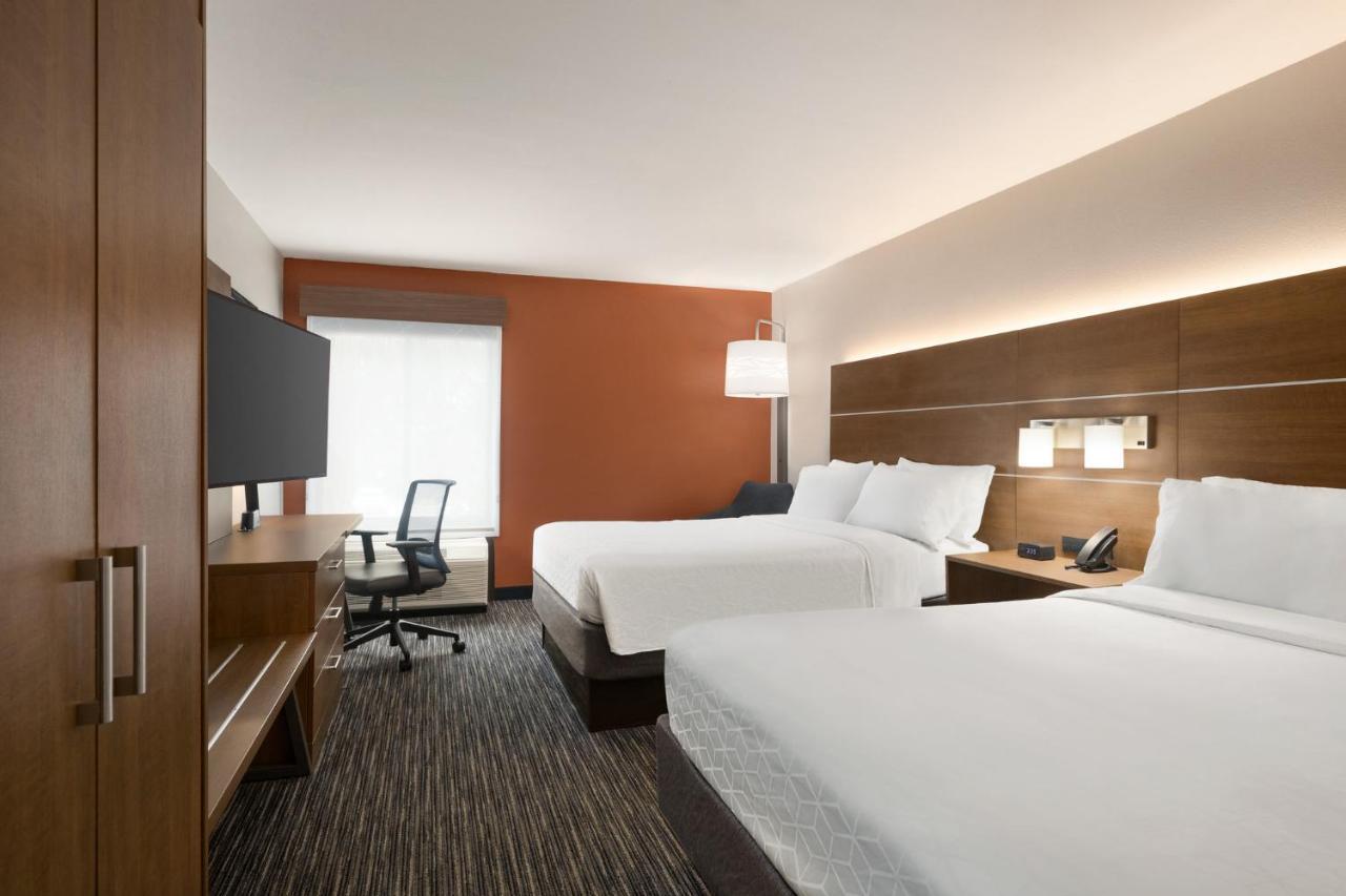 Holiday Inn Express Vero Beach-West I-95 By Ihg Buitenkant foto