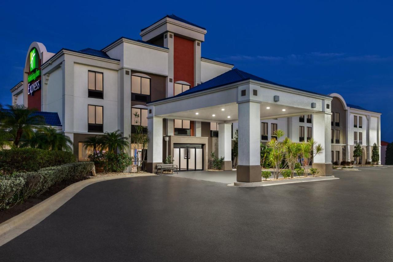 Holiday Inn Express Vero Beach-West I-95 By Ihg Buitenkant foto