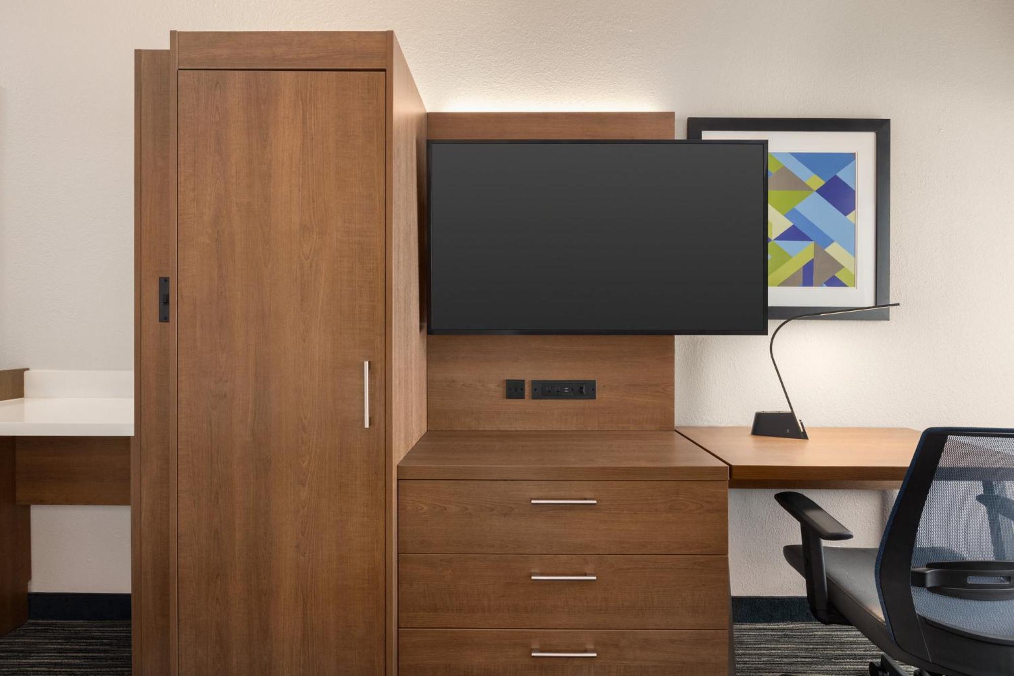 Holiday Inn Express Vero Beach-West I-95 By Ihg Buitenkant foto