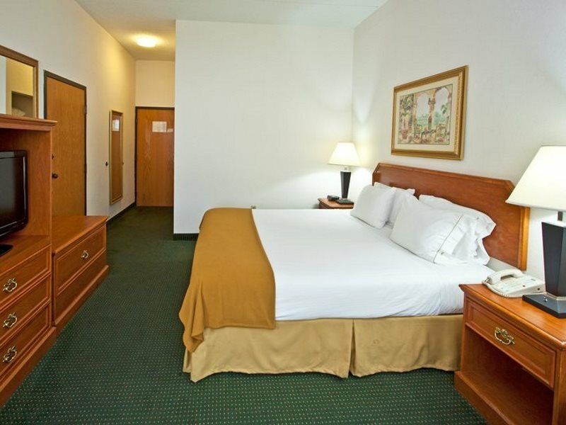 Holiday Inn Express Vero Beach-West I-95 By Ihg Buitenkant foto